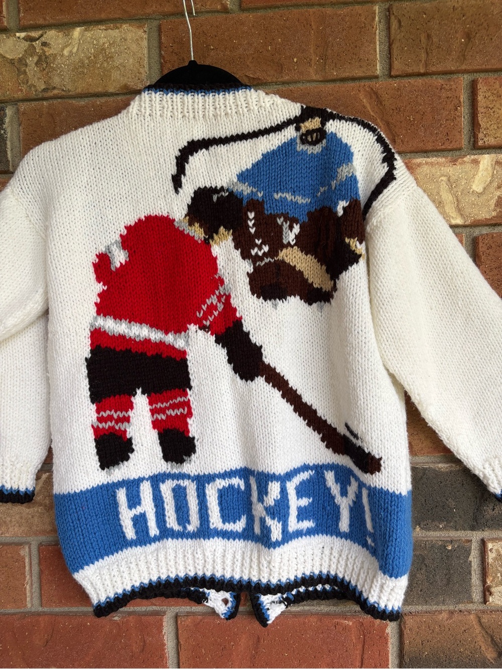 Handmade Hockey Cardigan youth large or women’s small - Picture 4 of 13
